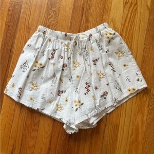 Sabo Skirt White Floral High Waist Shorts